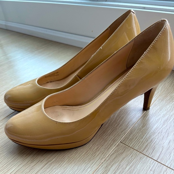 Nude/Beige Cole Haan Patent Leather Pumps - Picture 1 of 6